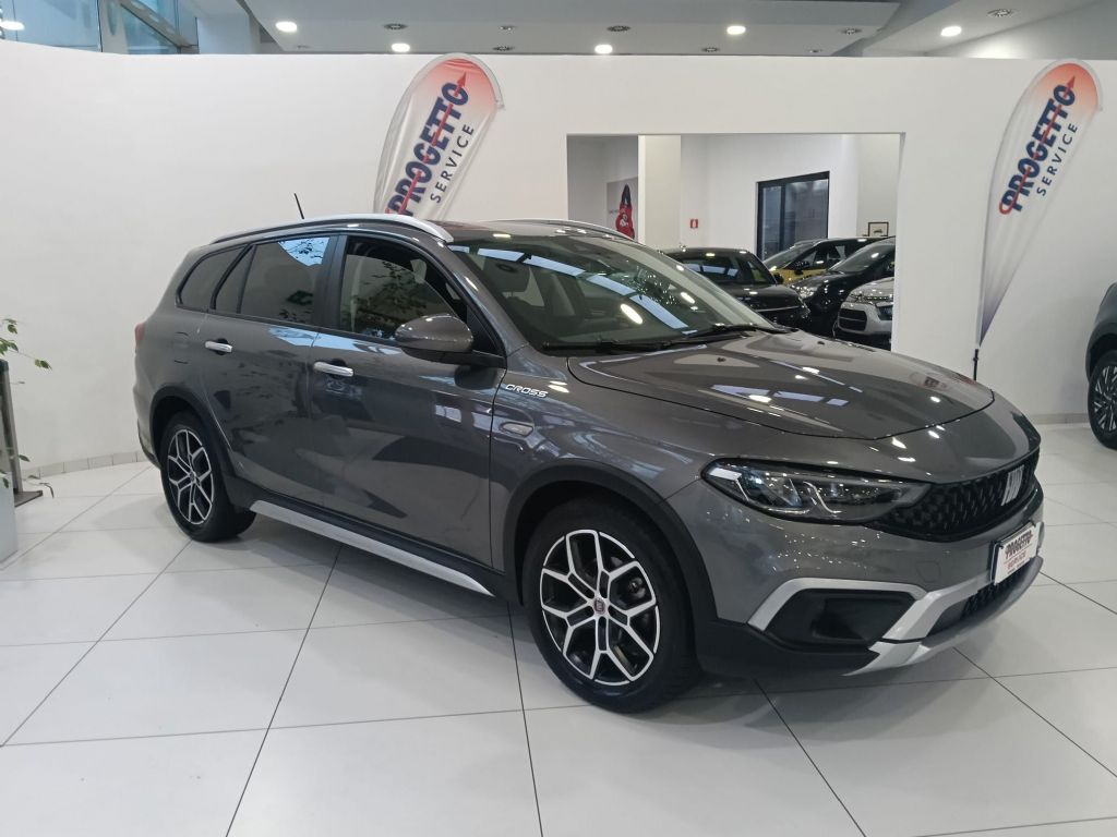 FIAT TIPO CROSS in vendita a Torino