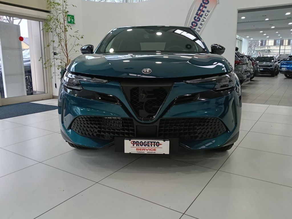 ALFA ROMEOSPECIALE 1.2 145CV HYBRID EDCT6 in vendita a Torino